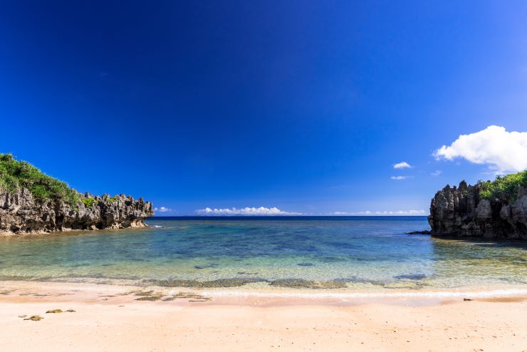Clear ocean around Kouri Island